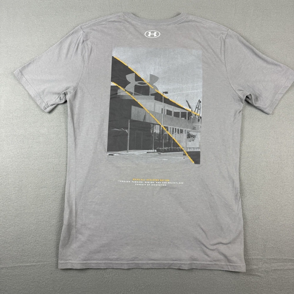 Under‎ Armour Men's Sz Medium Tee Shirt T Gray Loose Heatgear Workout Gym